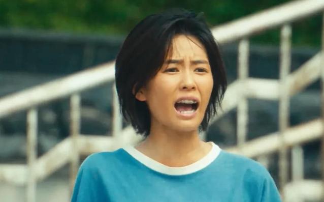 片酬不少拿,却演啥毁啥!这4位“戏混子”女明星,演戏太尴尬