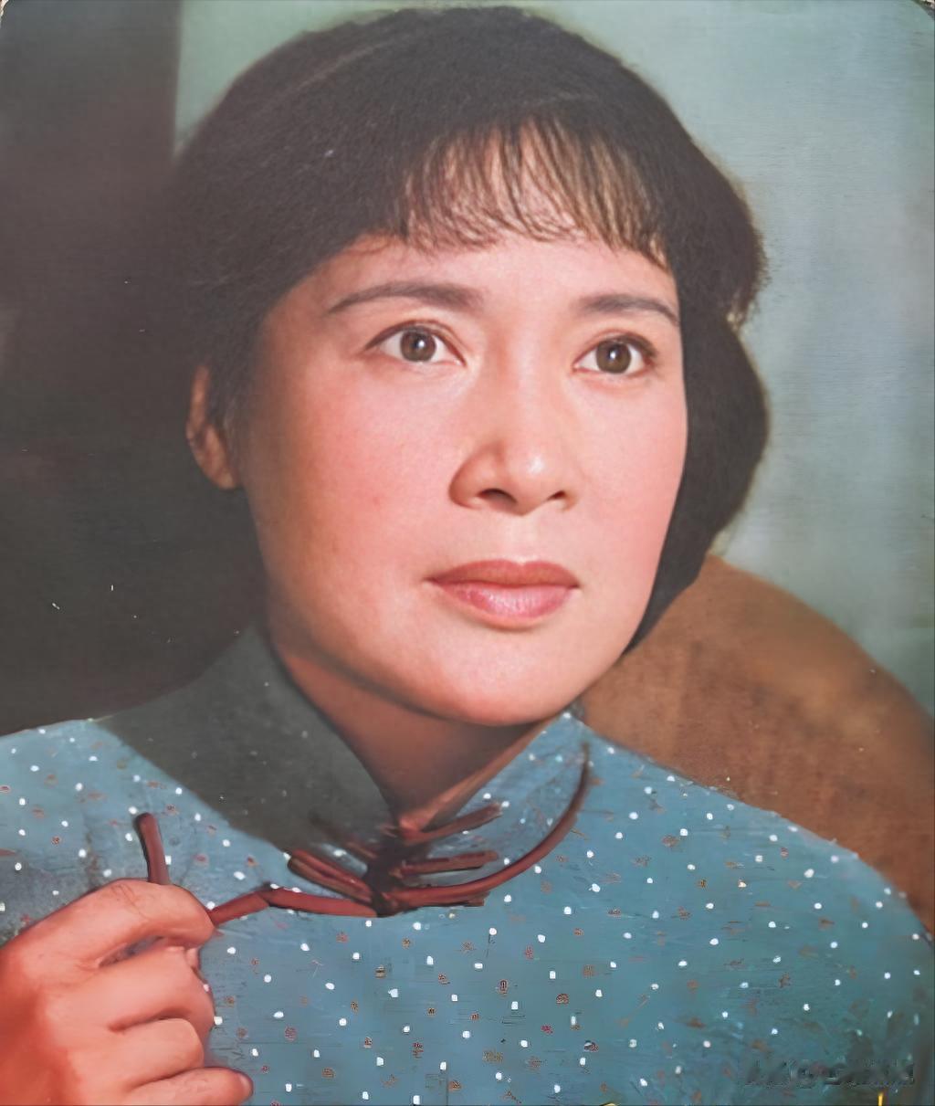 1982年，秦怡出演了这部电视剧的女主角，获得了金鹰奖