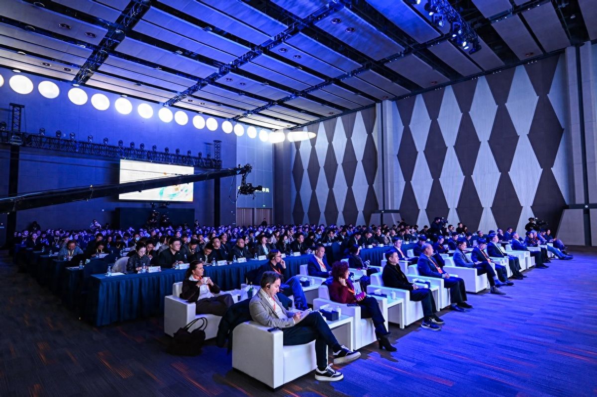 审美觉醒到体系输出，中国设计迎来全球时刻