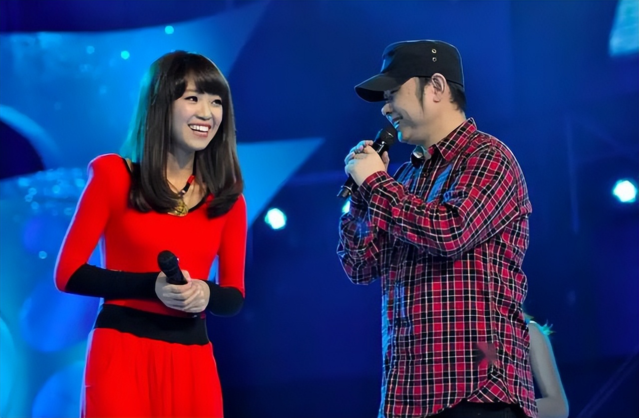 想不到2025仅剩1天，刀郎迎三大喜讯，让云朵和整个娱乐圈沉默了