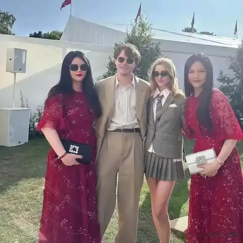 李湘女儿这哪像16岁，我看像46岁中年女性