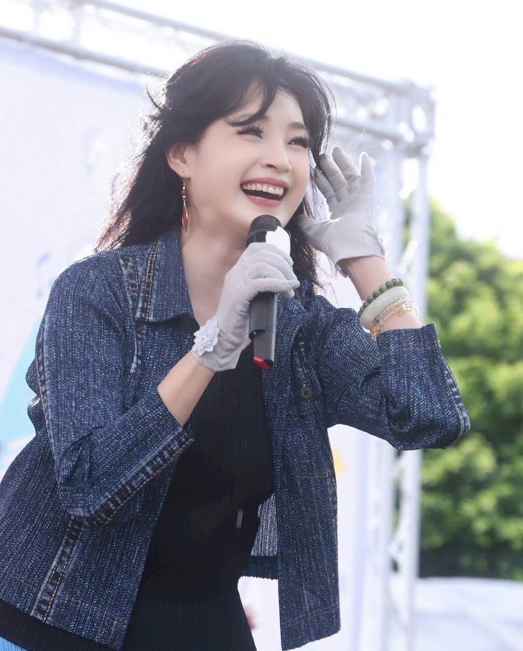 方季惟：长得漂亮演技也好，58岁没谈过男朋友