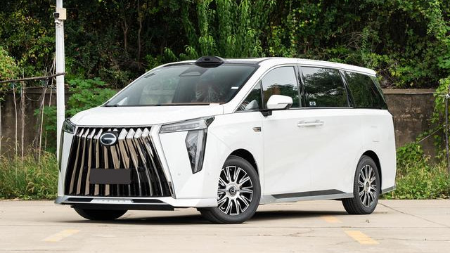 售价26.99万元起，外观大气精致，传祺向往M8宗师上市！