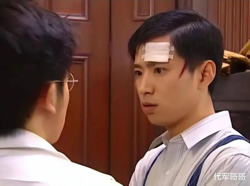 演员高鑫:戏内是出轨成性的伪君子,戏外却与毁容妻子相爱20年