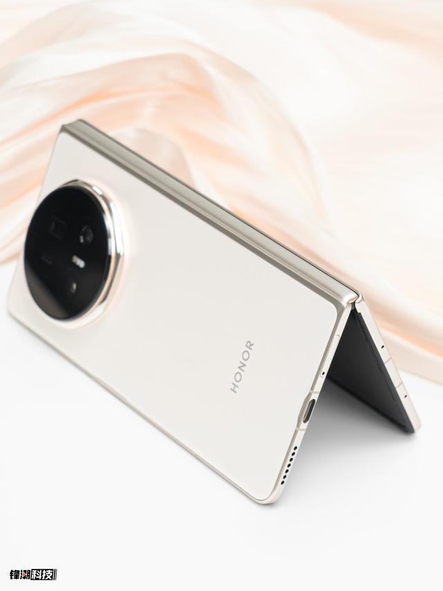 榮耀Magic V5評測：更輕薄，更智能也更強大的折疊機皇