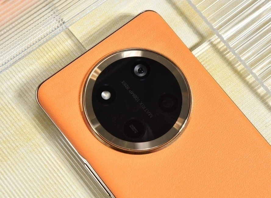 榮耀開啟“清倉模式”，6600mAh+衛星消息，512GB頂配降至1849元