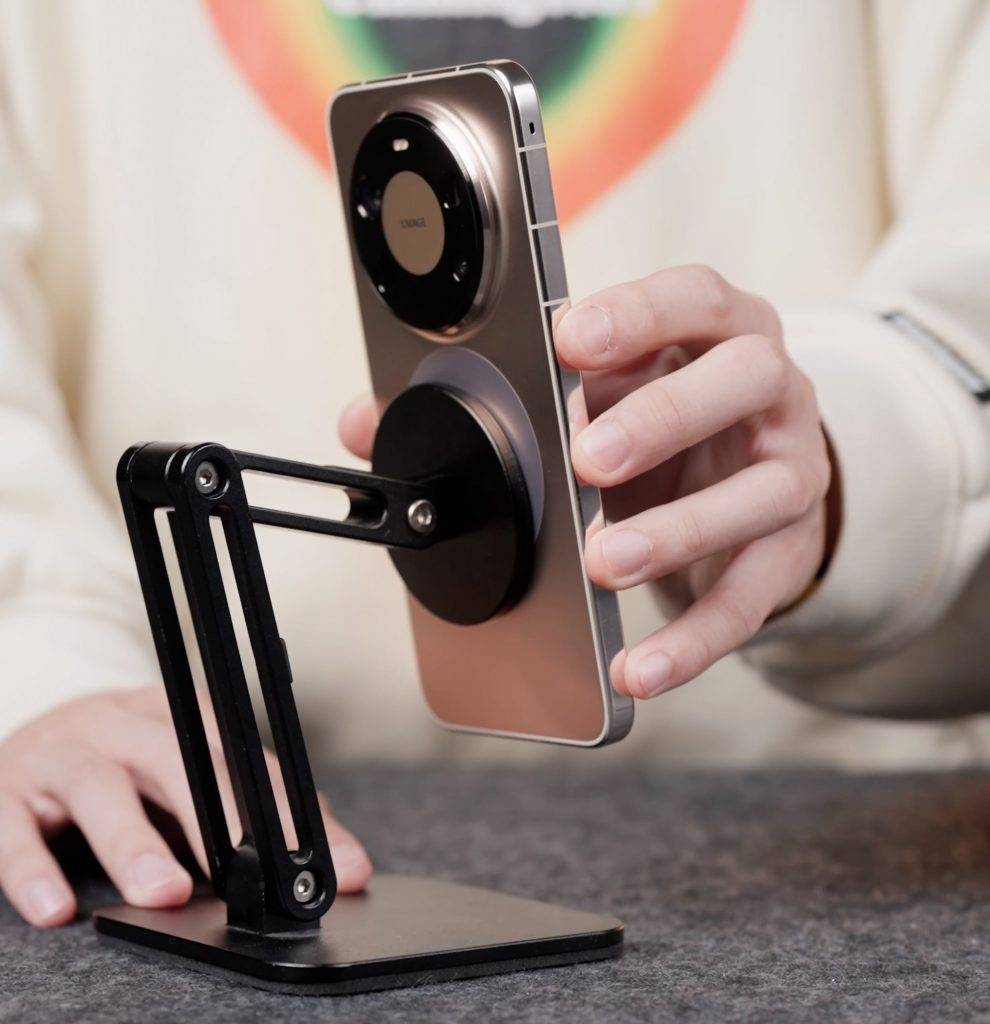 華為 Mate 旗艦新機上手：我們用 20 倍長焦微距，找到了一個小彩蛋