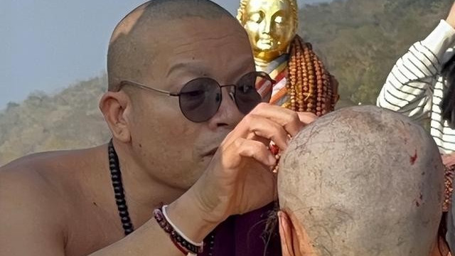 43岁知名港星宣布退圈，疑为情所困，年初曾到印度剃度出家