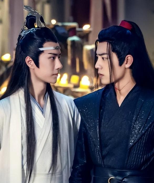 王一博也没想到，肖战会因湾区升明月当天一个特殊举动，口碑暴涨