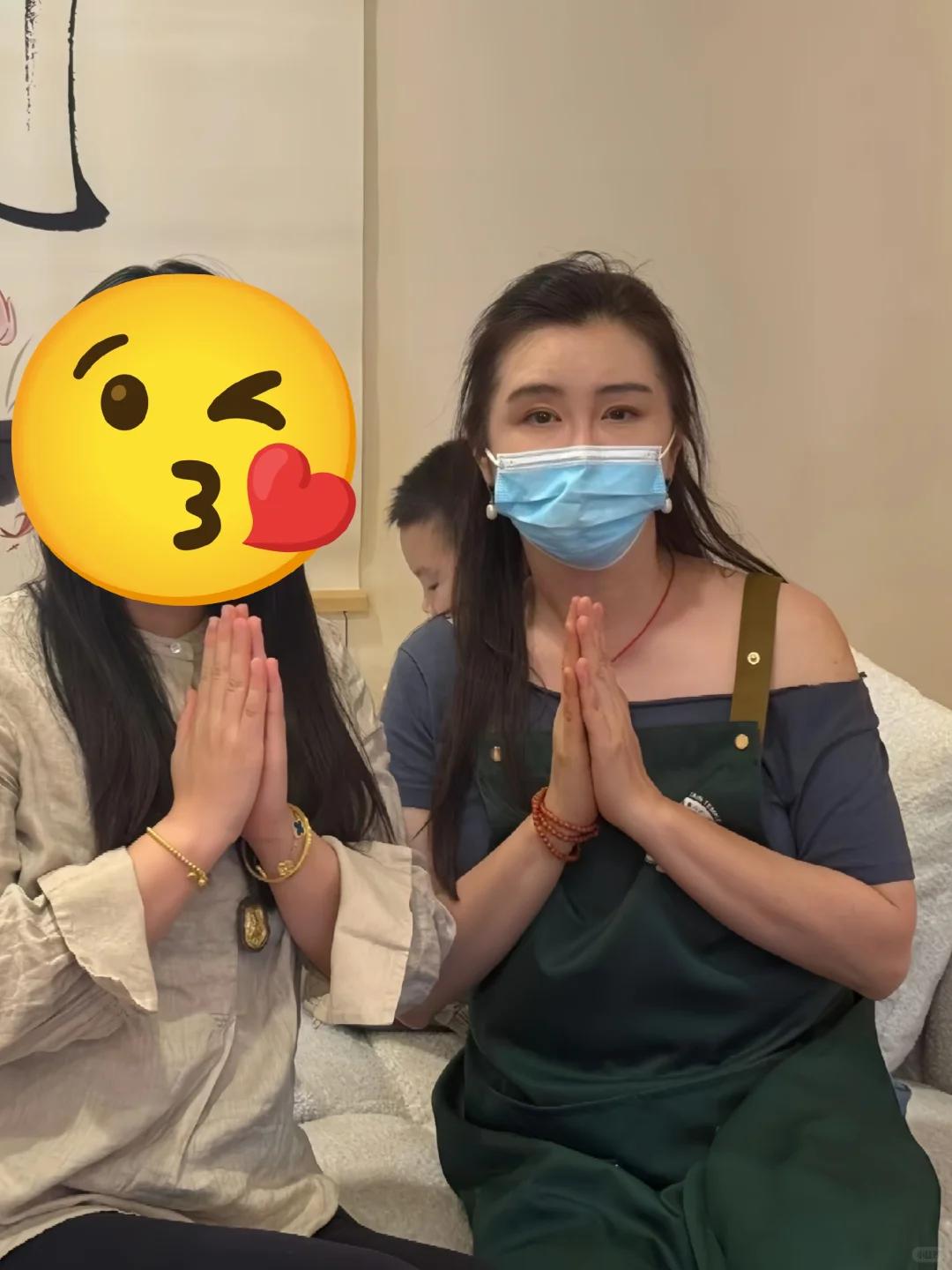 58岁王祖贤健身房运动，举铁戴口罩眉头紧皱，肚大如箩真该减肥了