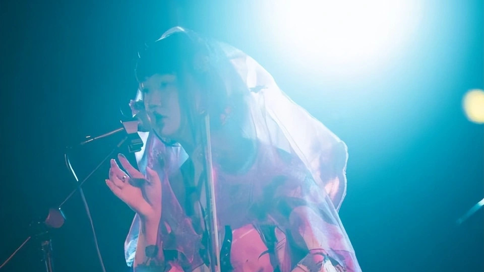 痛惜！歌手阿珍遭电动座椅夺命，抢救10小时无效，这些致命隐患你家也有