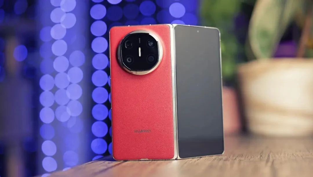 買Mate X7相當于買三臺設備？真不是開玩笑