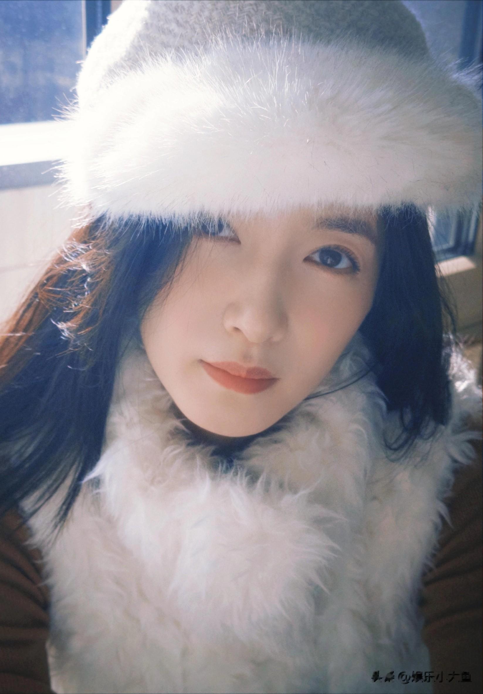 江疏影元旦美照封神，光影之间，每一帧都是温柔暴击！