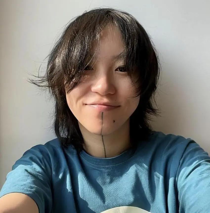 李亚鹏做梦也没想到,心中这口恶气竟让向太给出了,窦靖童没说谎