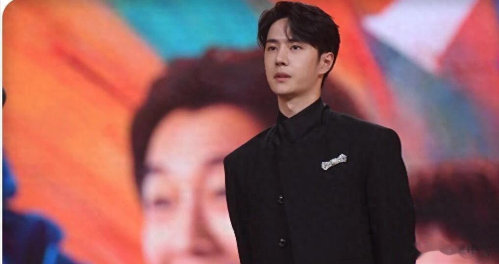 乐华慌了！扛乐华 60% 营收却无股份？王一博早铺路，单飞已定