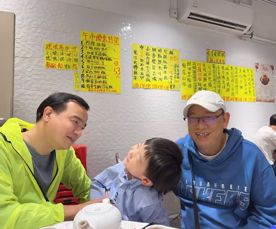 75岁TVB绿叶征婚失败后庆生,茶餐厅点牛杂与老友欢聚