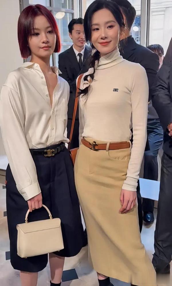 刘诗诗与李庚希同框，你更青睐谁的颜值？