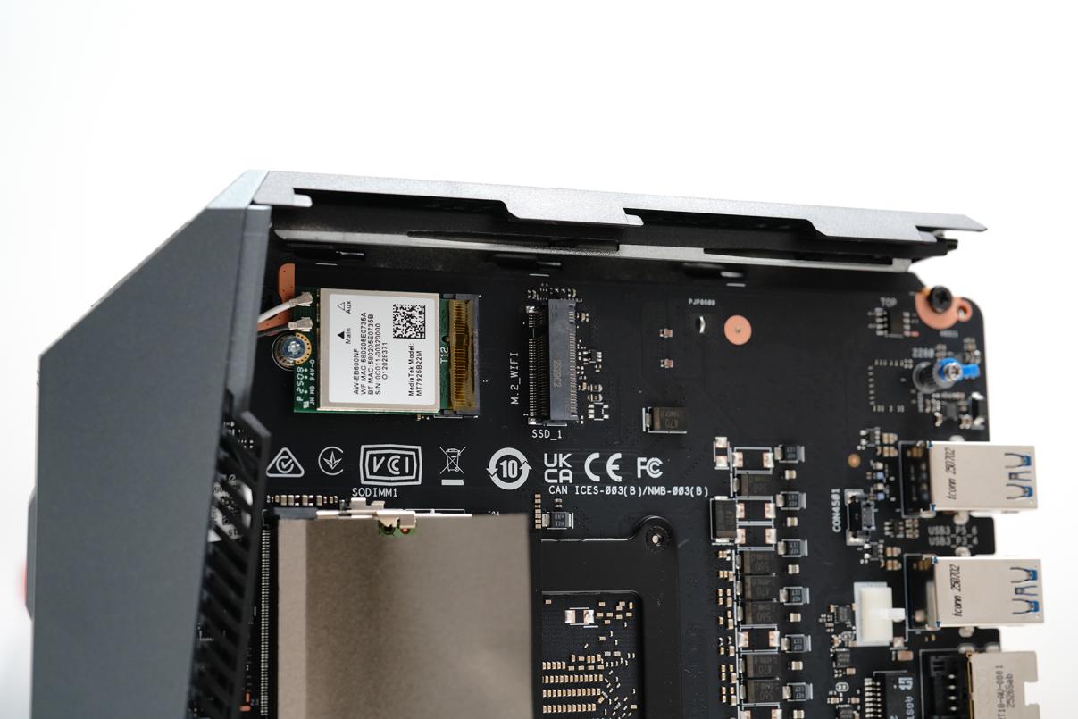 體積是PS5的一半，性能強十數倍！這款迷你主機玩游戲絕了