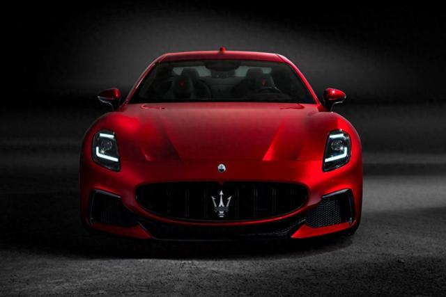 玛莎拉蒂双星焕新 首发限量版开启豪华轿跑新纪元