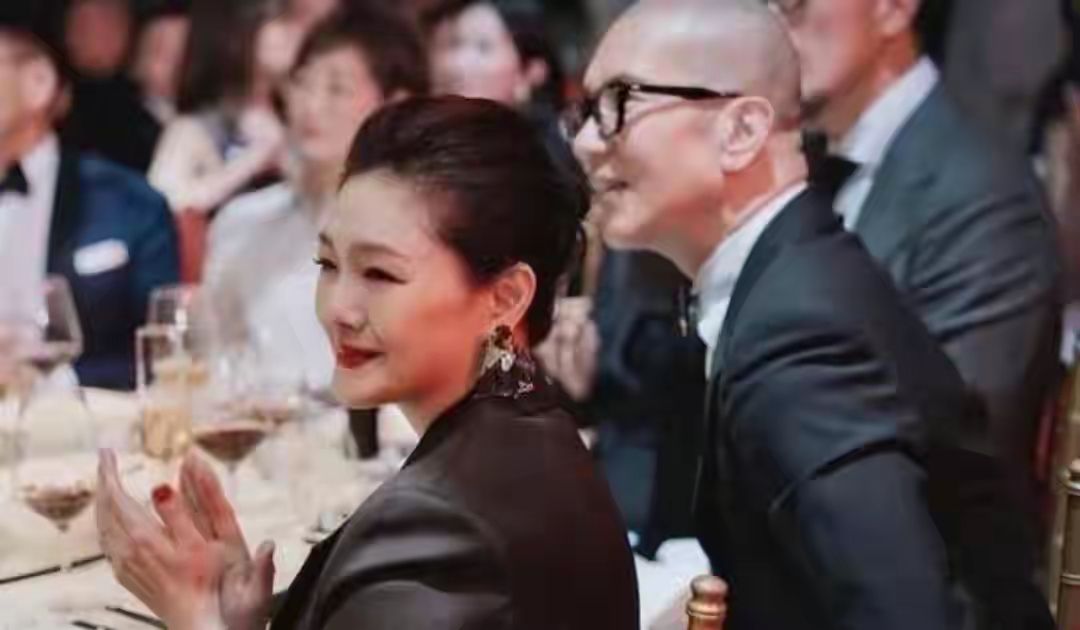 具俊晔“七夕”骑机车赶赴金宝山，友人表示：他财力雄厚封心锁爱