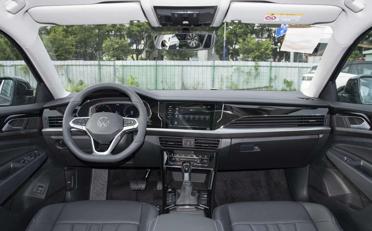 大众帕萨特再推出众款,配置新调整,起售16.45万元