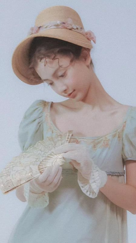 Angelababy中世纪油画风美图