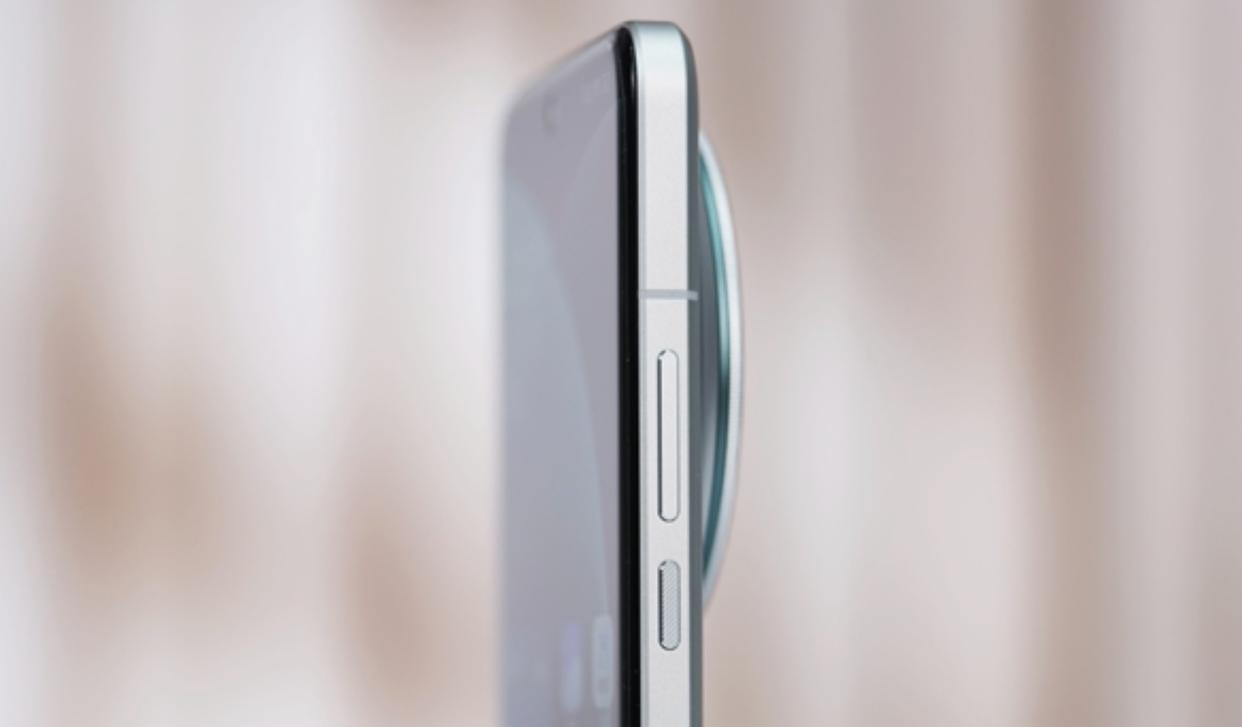 小米15 Ultra:销量暴涨2倍,好评率高达98%