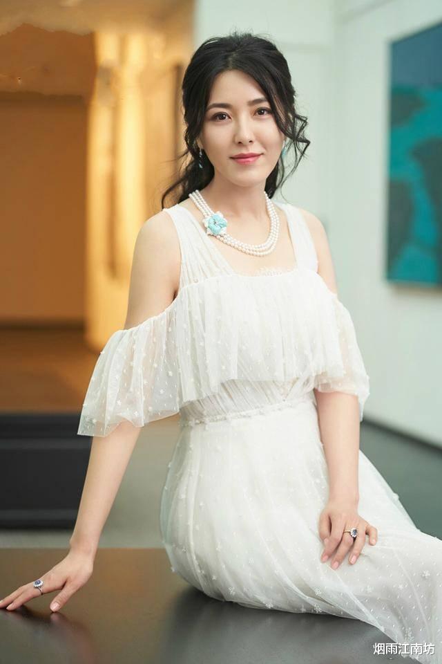 曾黎：48岁不婚，她的人生，比剧本还精彩