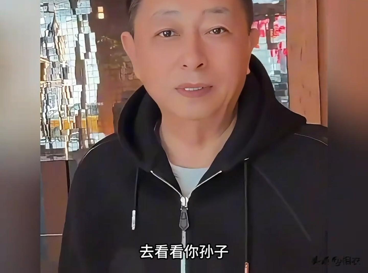 玥儿为弟弟精心挑礼物，去新外公外婆家聚餐，大S可以放心了