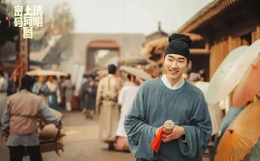 他颜值不输陈晓，演技不输朱亚文，演《大生意人》风头盖过男一号