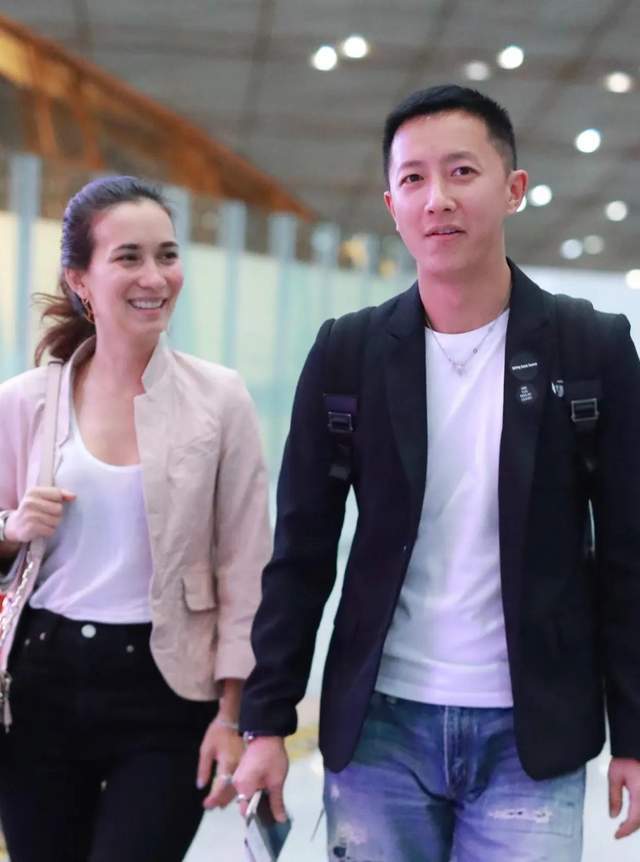 卢靖姗韩庚官宣二胎，有钱人多生孩子造福社会，是人类繁衍的关键