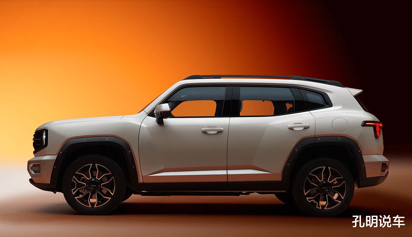 绿牌插混哈弗大狗PLUS，发光大标大眼睛，不带大梁轻越野能玩？