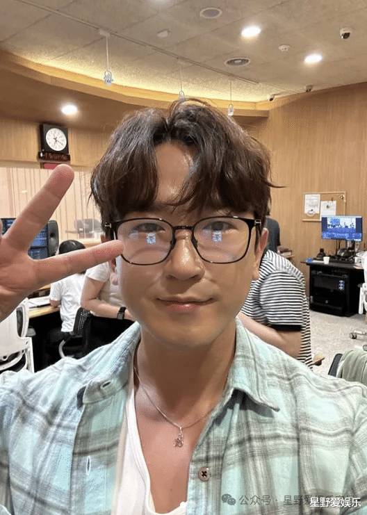 神话李玟雨深夜官宣结婚,女方身份将透过节目公开