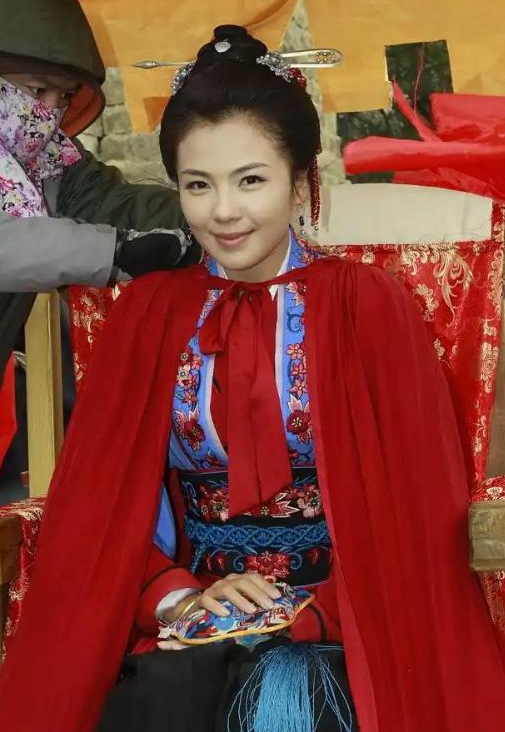 这一次,“妈祖代言人”刘涛,给内娱敲响了警钟,陈道明真说对了