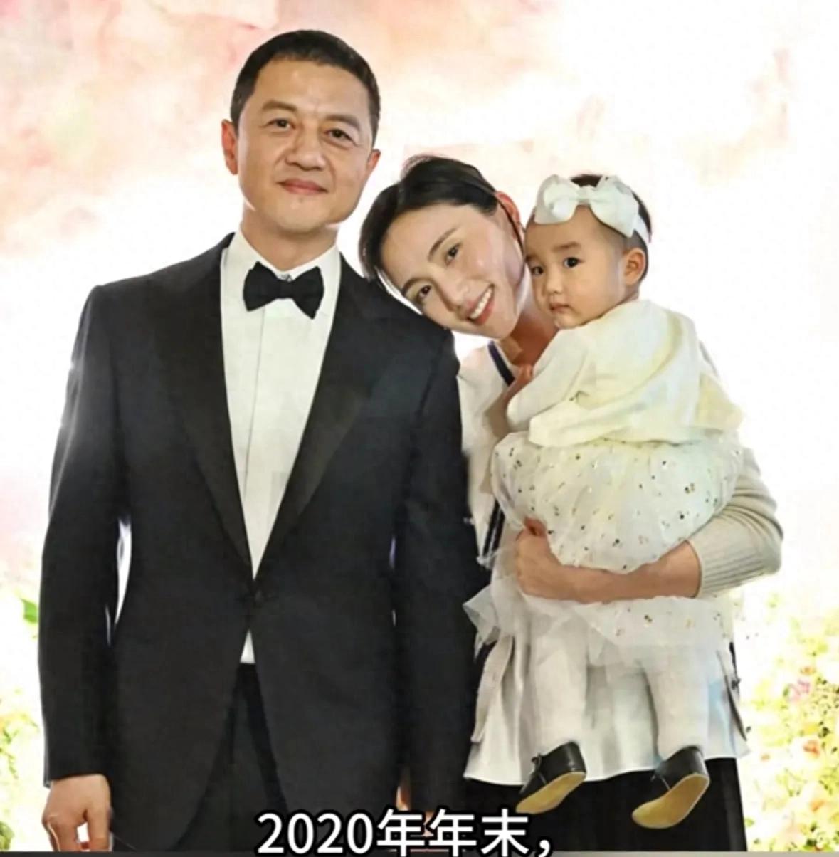 李亚鹏官宣离婚！他什么时候再婚的？我记忆里还停留在他跟王菲