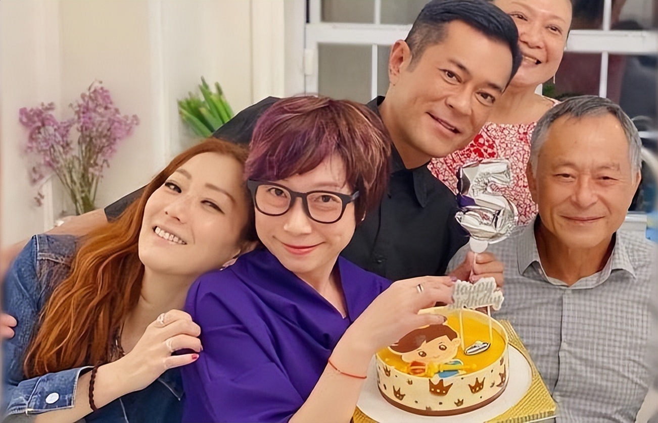 杜琪峰谈许绍雄冯淬帆去世，双眼含泪，称两人像双胞胎同生共死