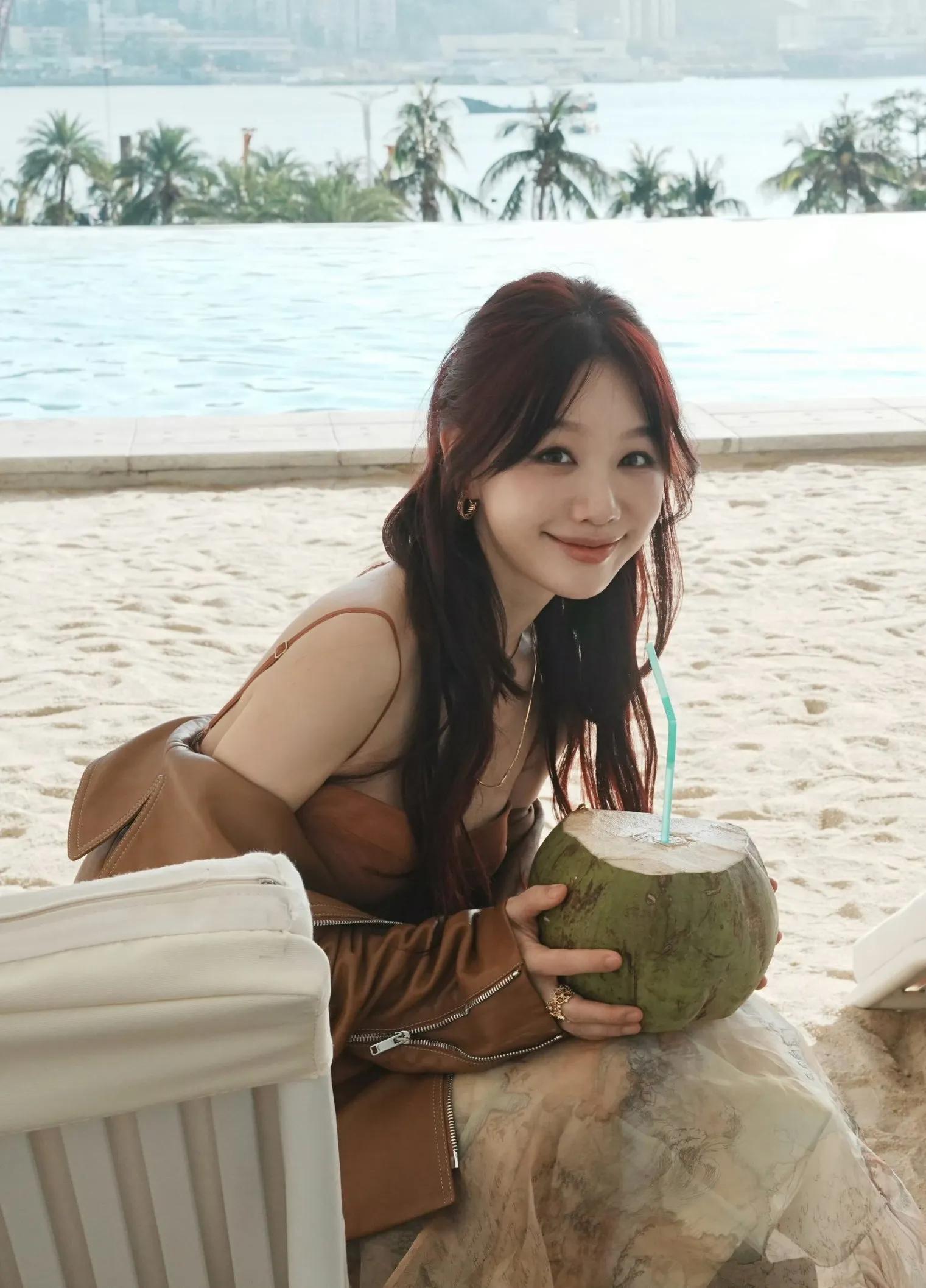 徐梦洁海边写真