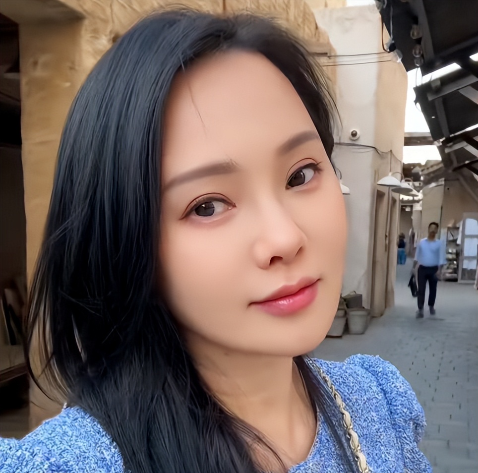 再婚11年，57岁晒泳装照、曝私密保养的伊能静，没给庾澄庆留体面