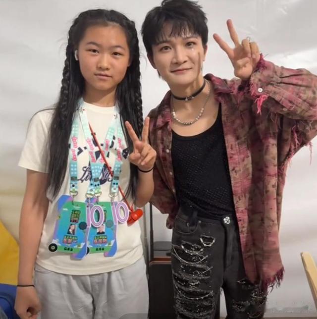 岳云鹏女儿被嘲丑？13岁秀打脸键盘侠：这才是星二代天花板！