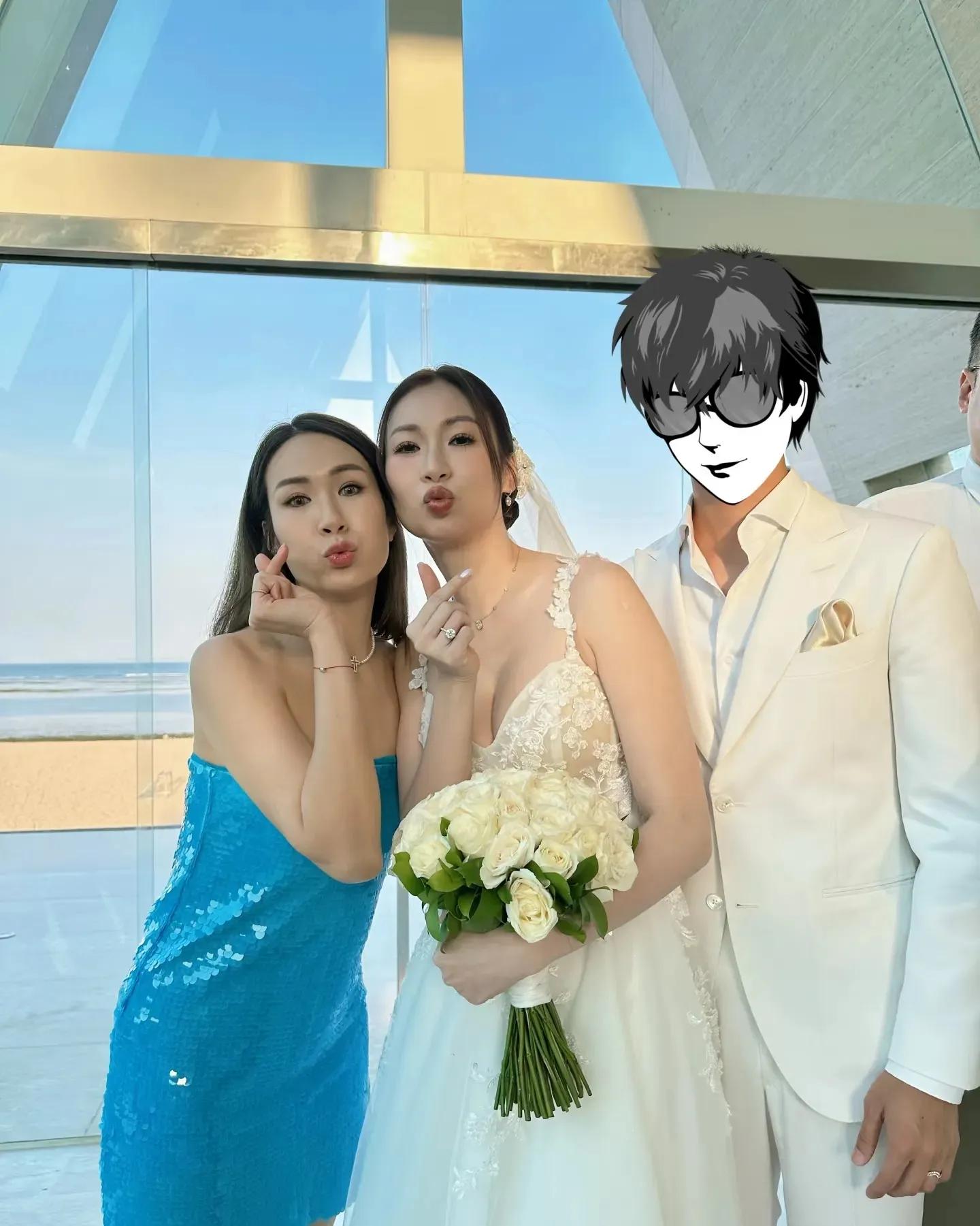 庄思敏二婚现场，双胞胎妹妹长得超像，胡杏儿吴若希到场祝福