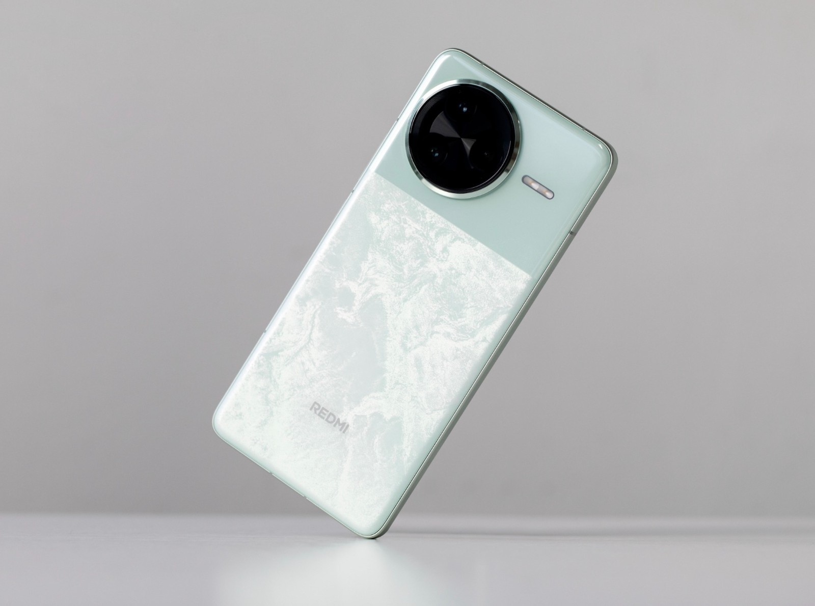 红米果断清仓!骁龙8至尊版+大电池+2K屏+长焦,从3699降至2506元