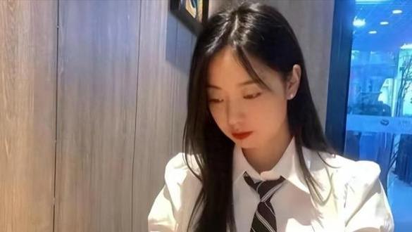 突发！曝倪海杉助理勾思离世，年仅28岁，知情人透露背后隐情