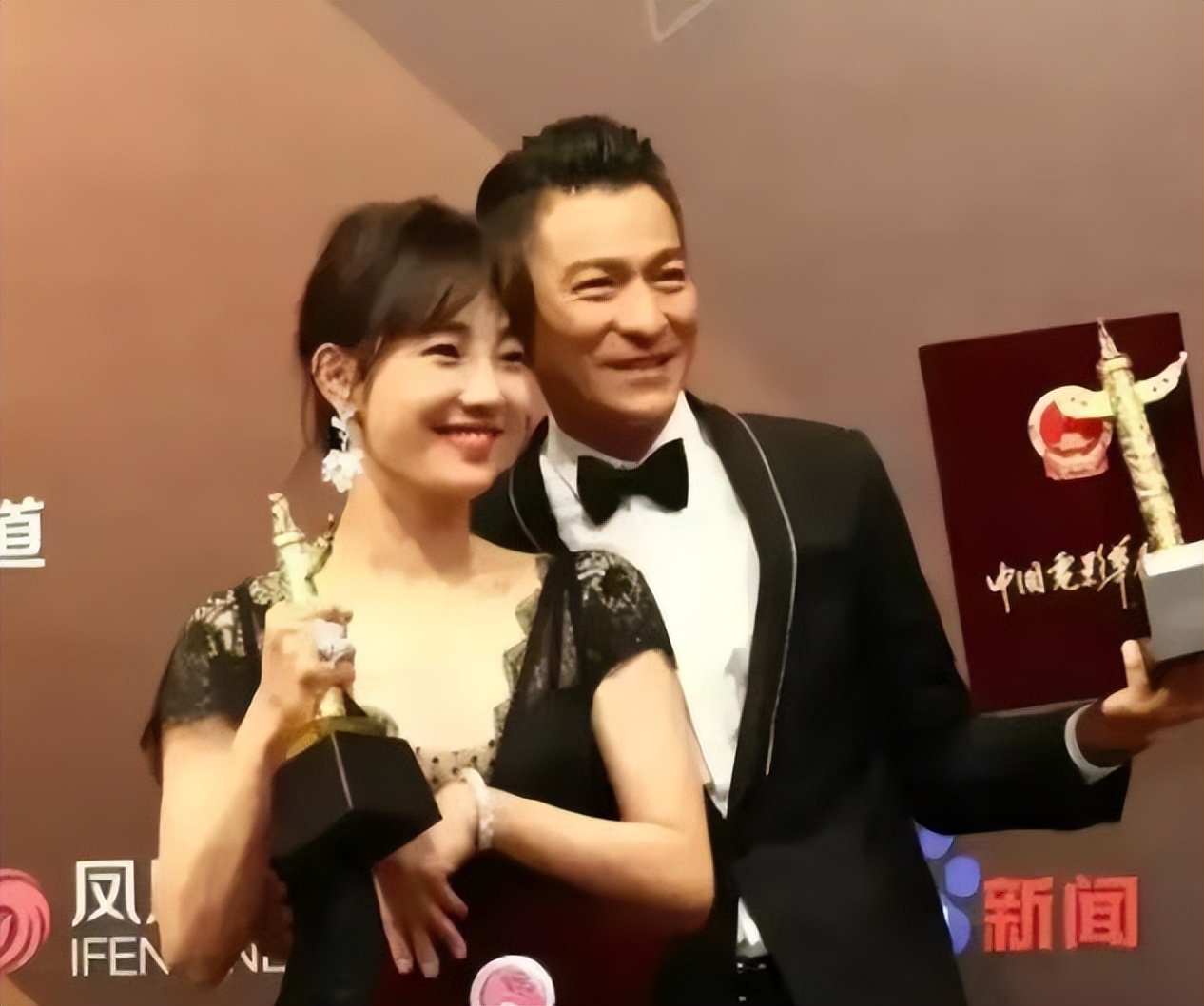 整容、出轨、恋爱脑，这5位女星从繁华到落寞，一手好牌打的稀碎