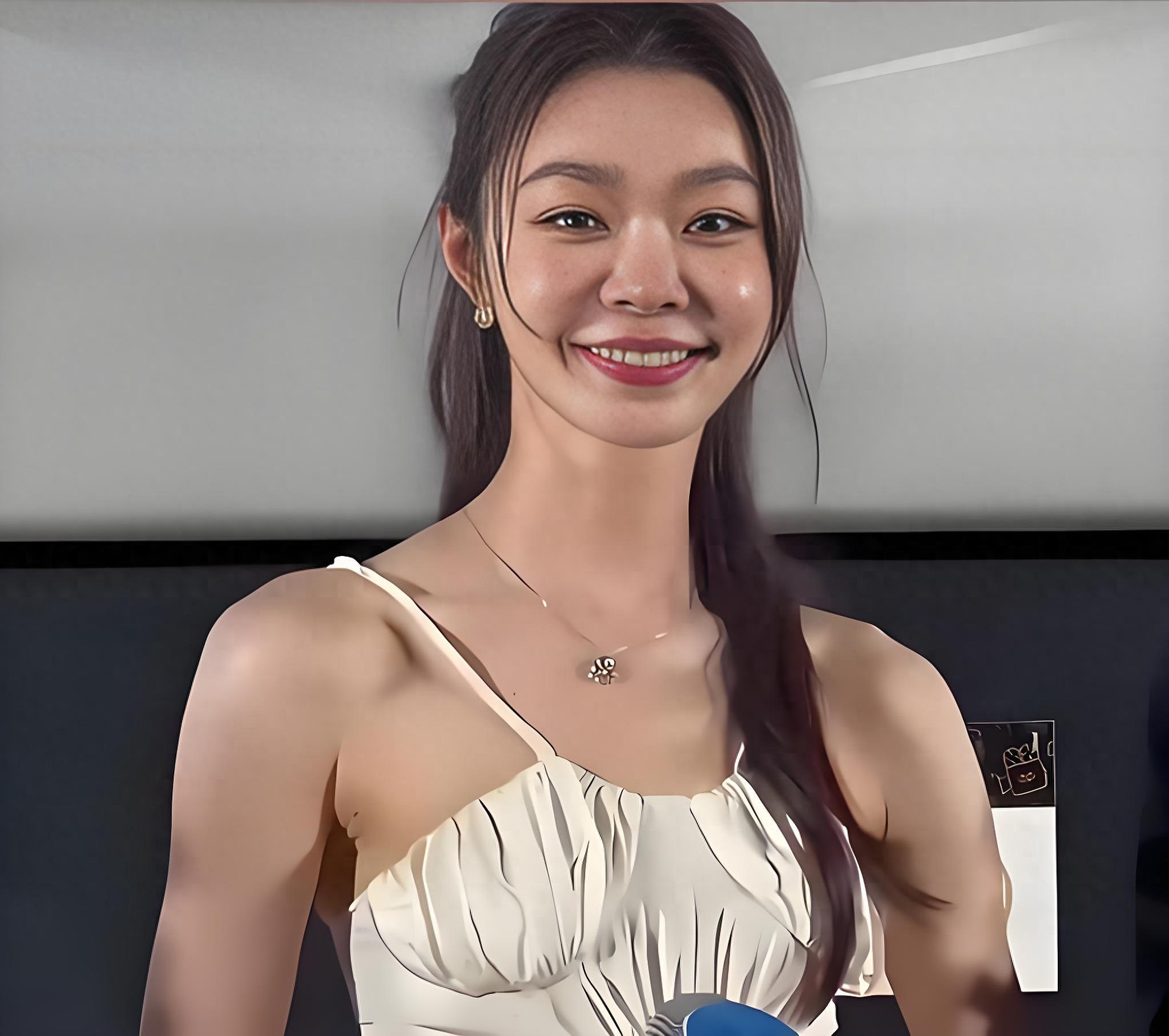 被称旗袍女王，腰细貌美，如今36岁变脸认不出，网友直呼整容了？