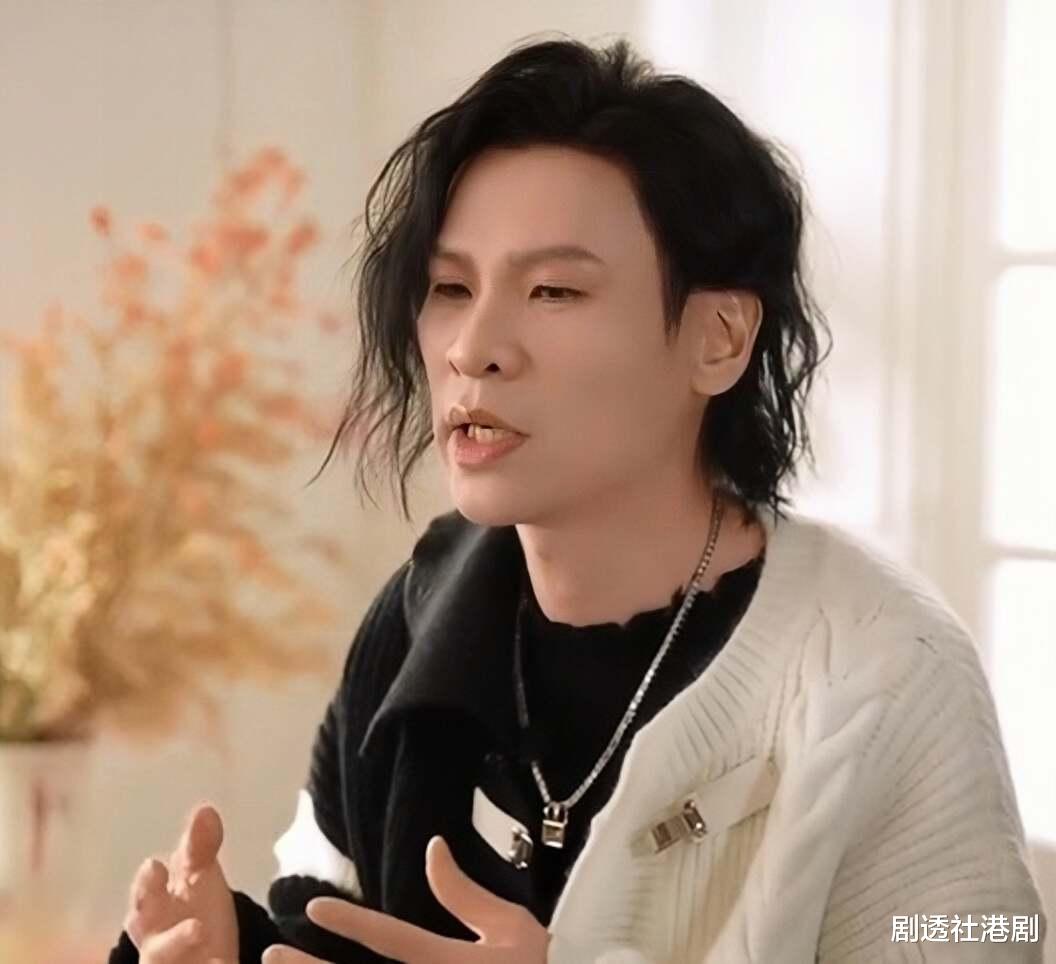 TVB前高层化浓妆上央视，内地工作出轨离婚女子，致和当红花旦分手