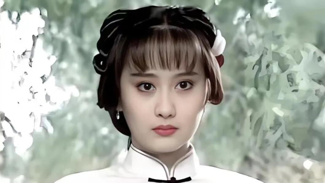 陈德容曾经美到让琼瑶疯狂！全剧组停拍3年，只为等她长大演吟霜