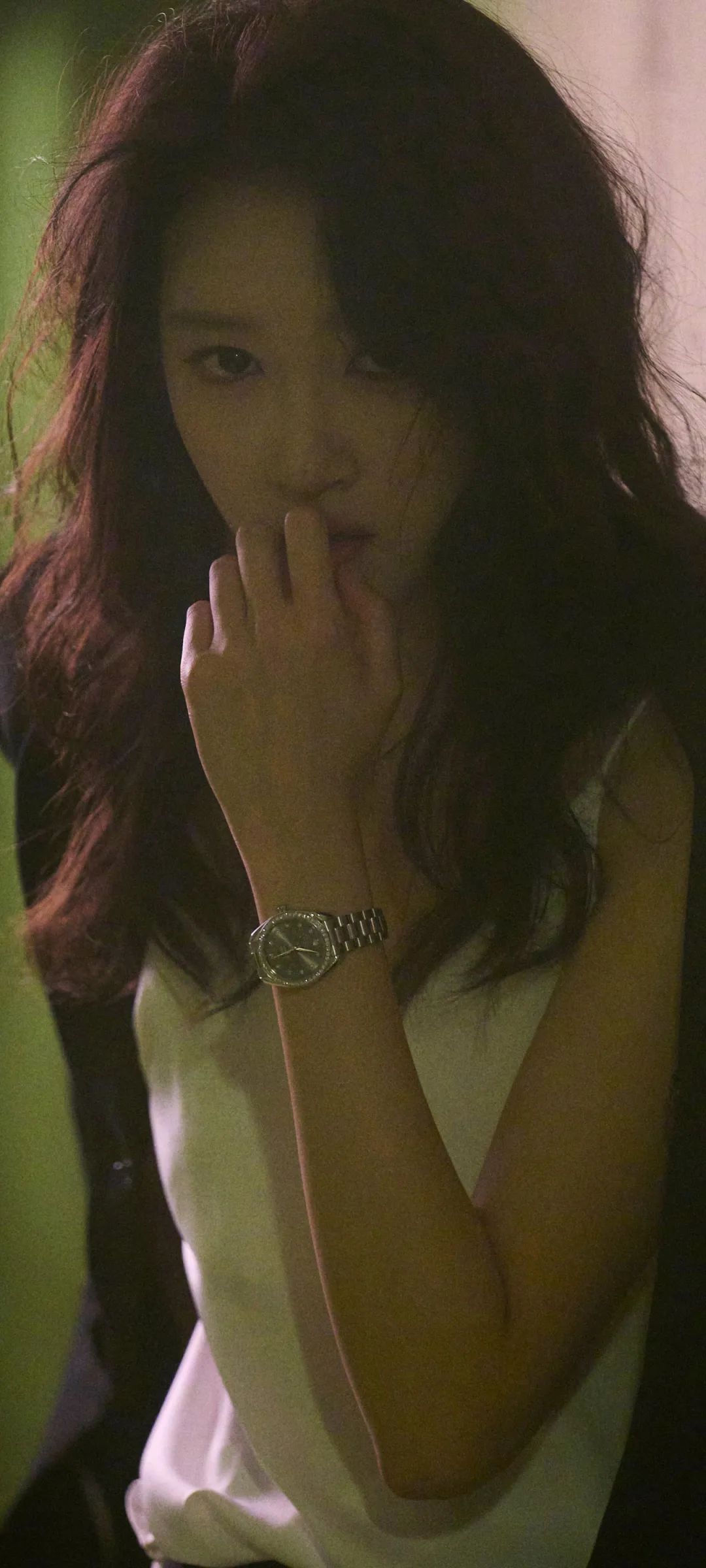 关晓彤,在朦胧中舞动