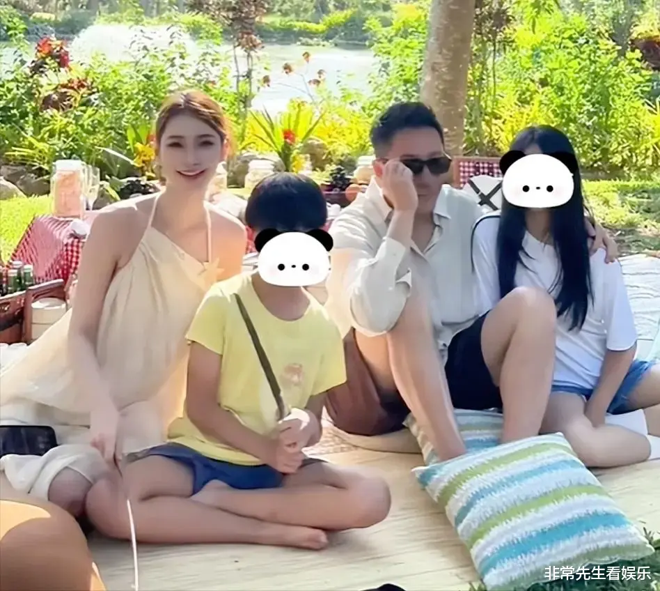 马筱梅硬核反击!孩子正脸是友人偷拍,怒斥其不礼貌,孩子看到恶评很无语