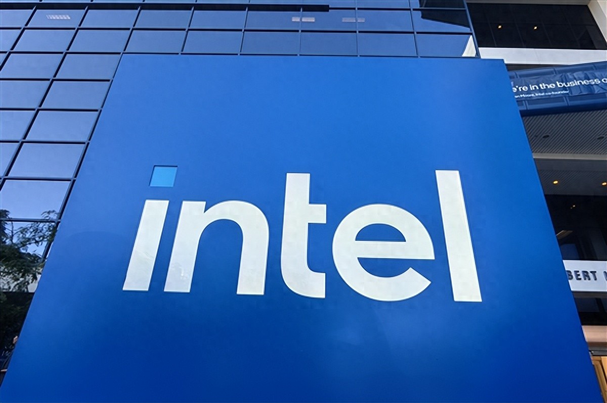 Intel首次揭秘美國政府入股真實原因：為阻止其放棄晶圓代工業務