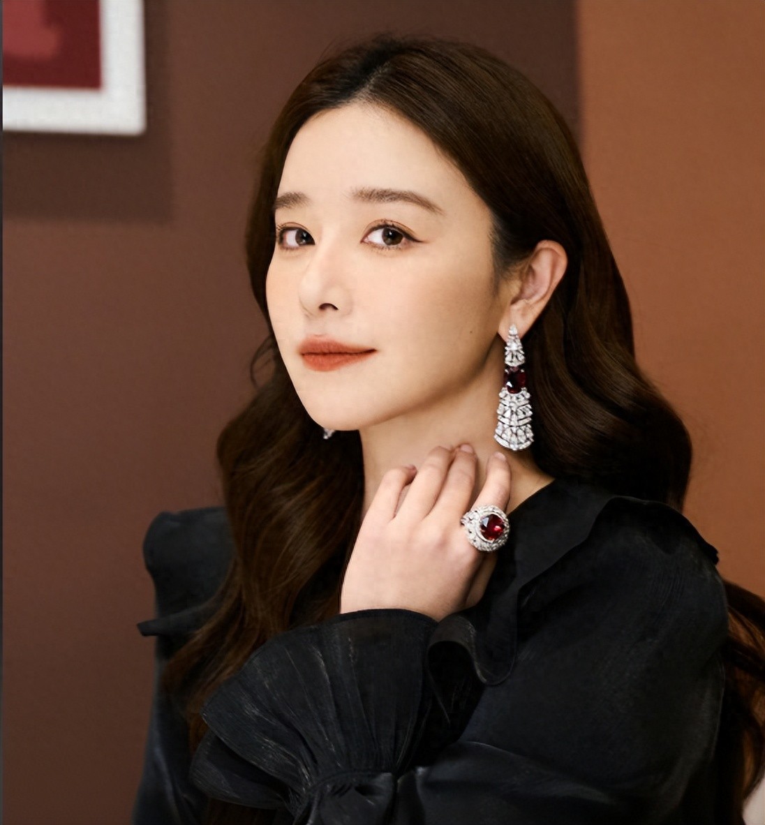 阚清子的热搜爆了！被曝婴儿刚出生就夭折，网友情绪一边倒